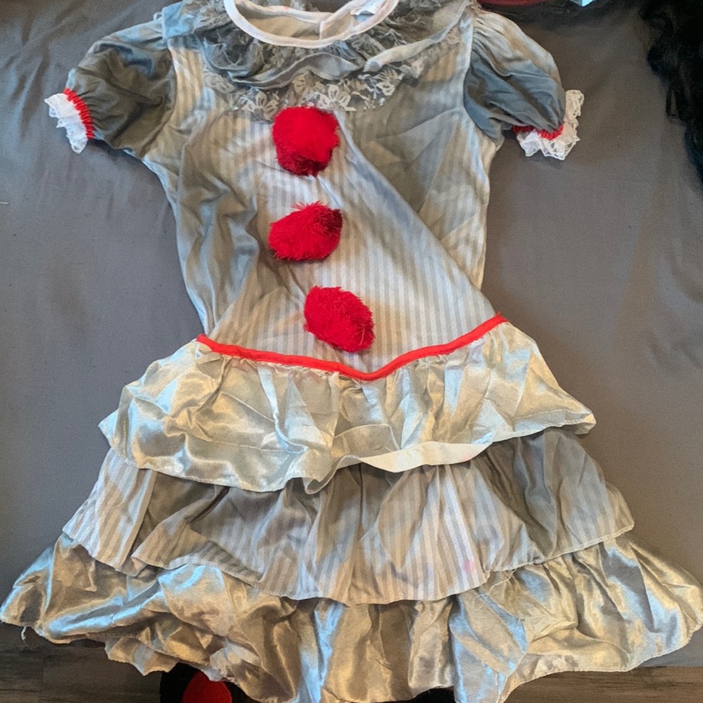 Pennywise Costume